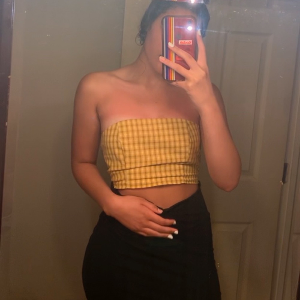 SOLD - ‼️ F21 Yellow & White Plaid Cropped Bandeau Top ‼️ - Picture 4 of 4